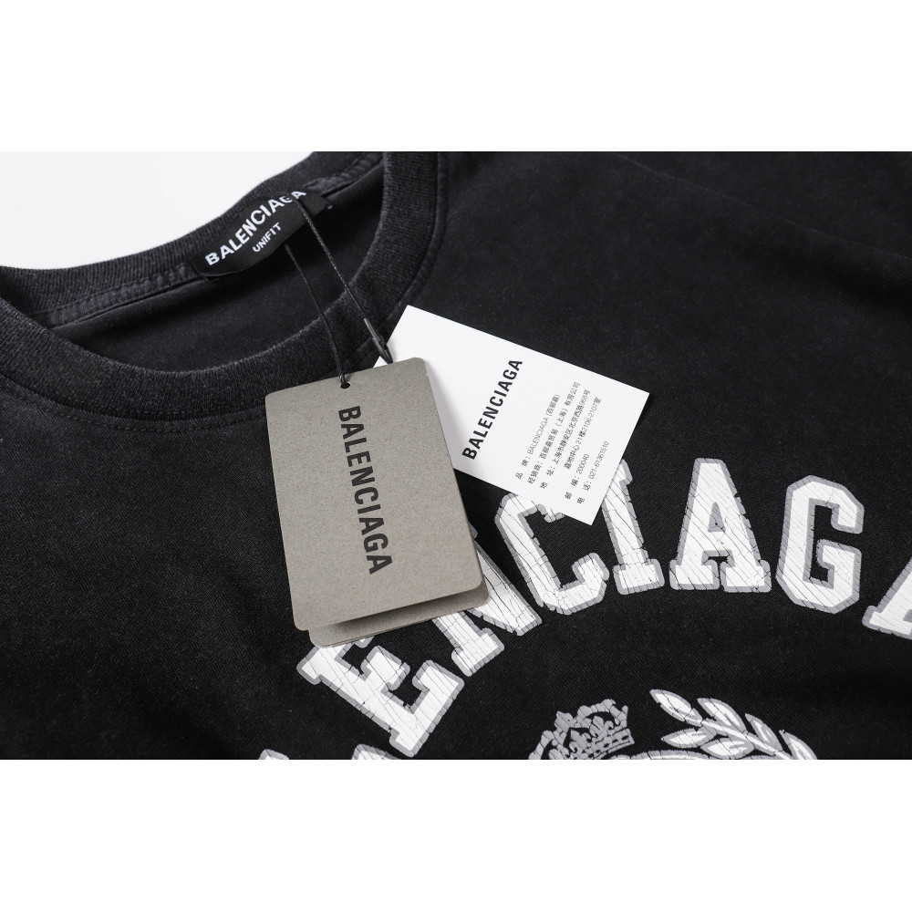 Balenciaga T-Shirt KT2326