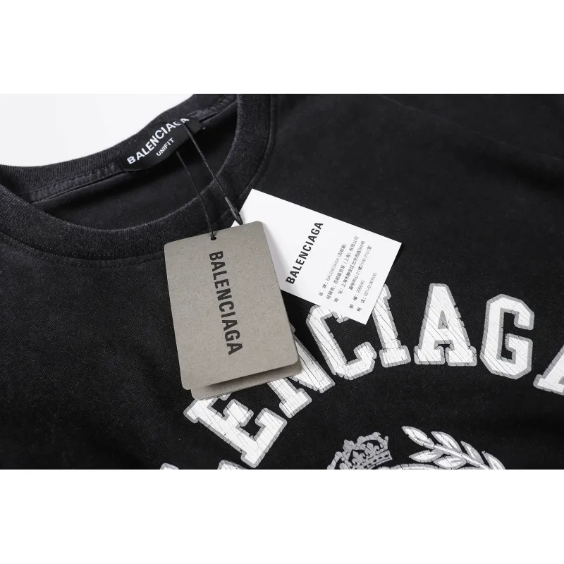 Balenciaga T-Shirt KT2326