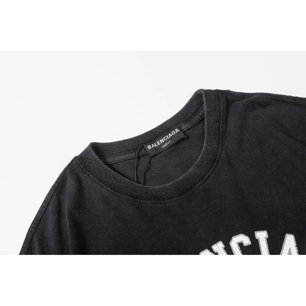 Balenciaga T-Shirt KT2326