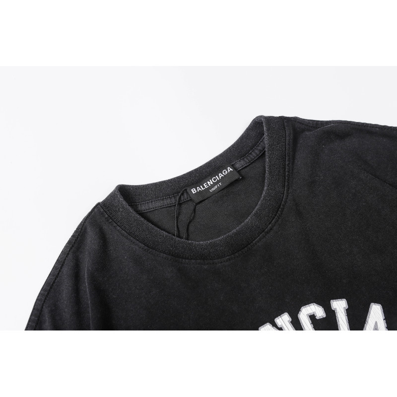 Balenciaga T-Shirt KT2326