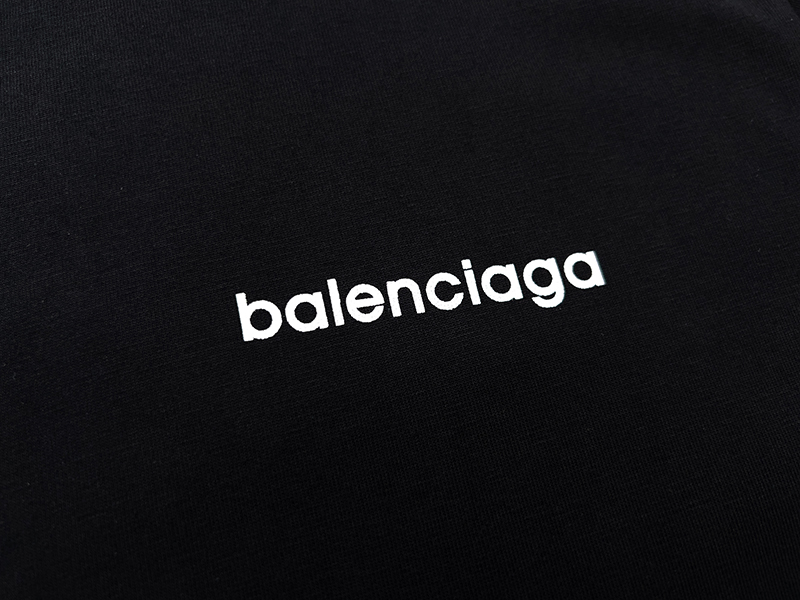 Balenciaga T-Shirt KT2349