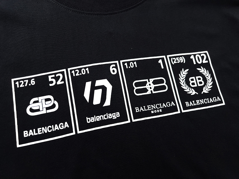Balenciaga T-Shirt KT2351