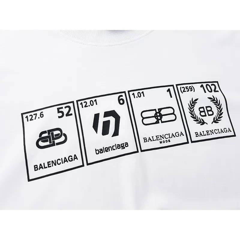 Balenciaga T-Shirt KT2351