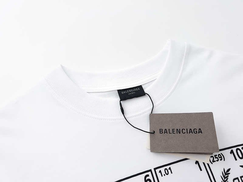 Balenciaga T-Shirt KT2351