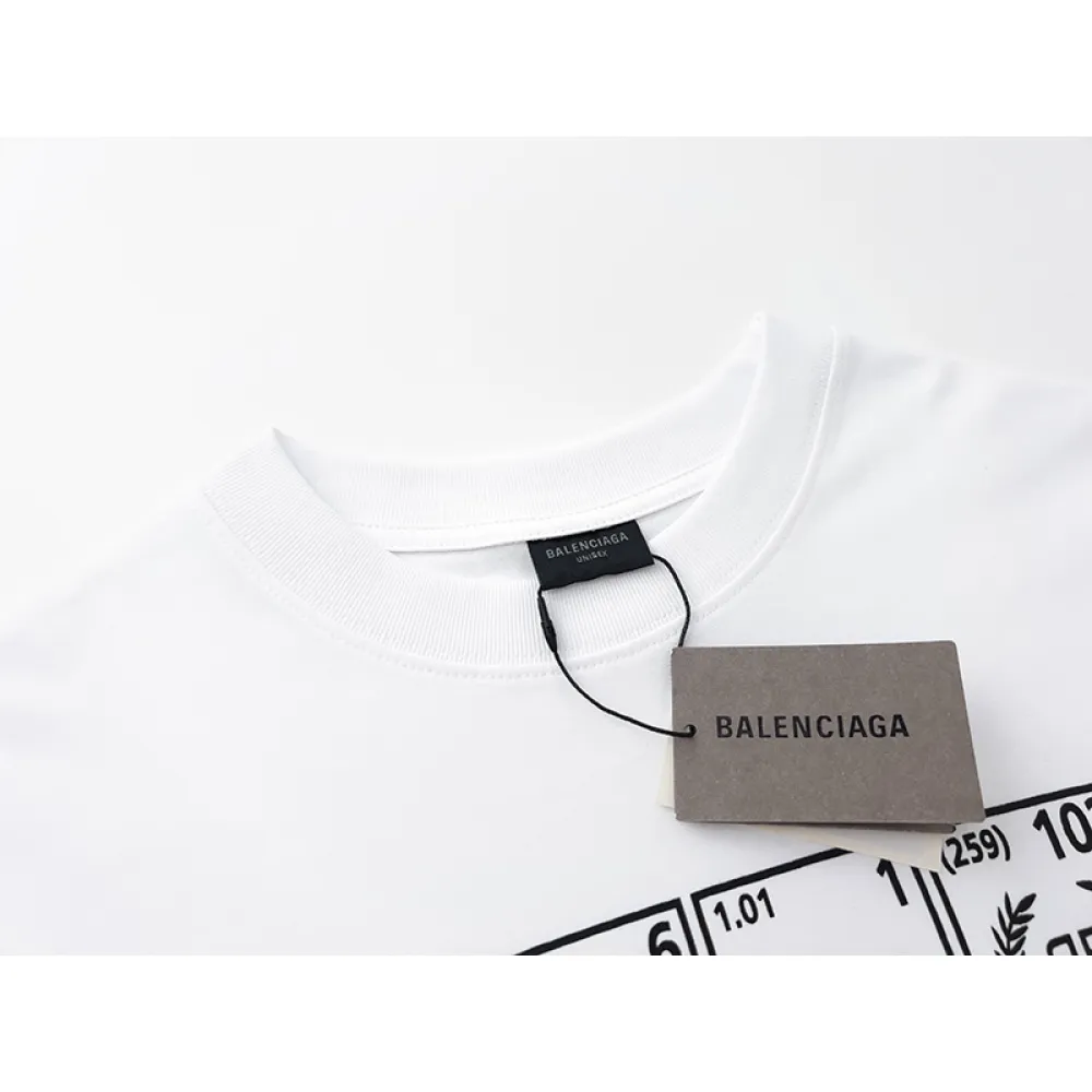 Balenciaga T-Shirt KT2351
