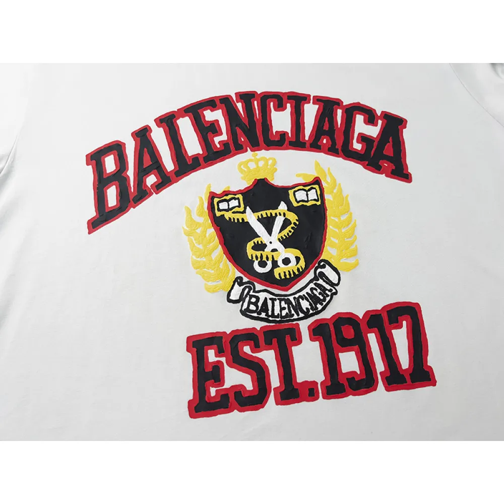 Balenciaga T-Shirt KT2352