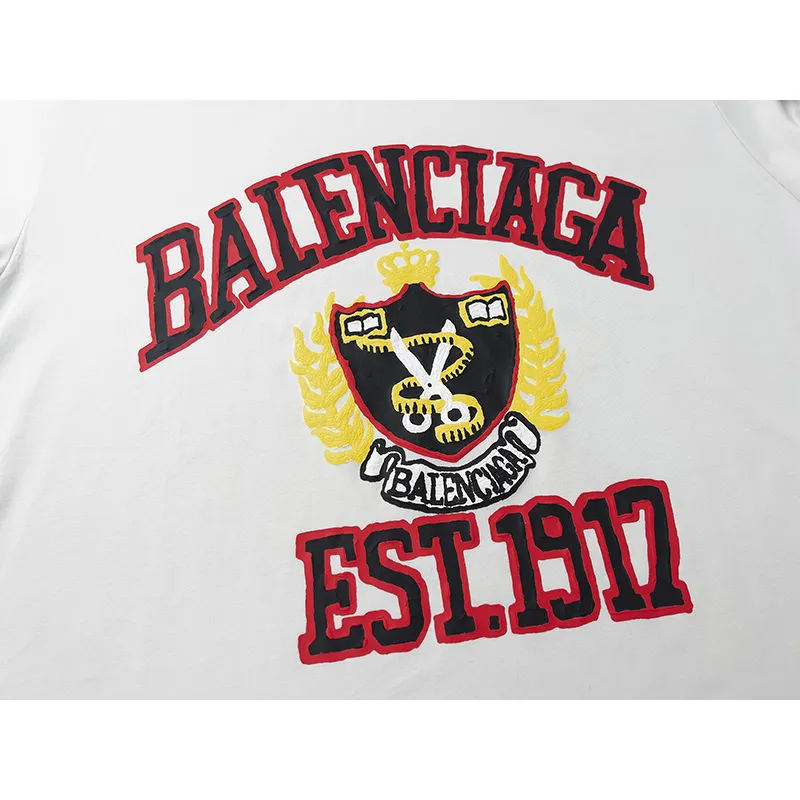 Balenciaga T-Shirt KT2352