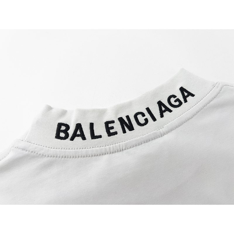 Balenciaga T-Shirt KT2355