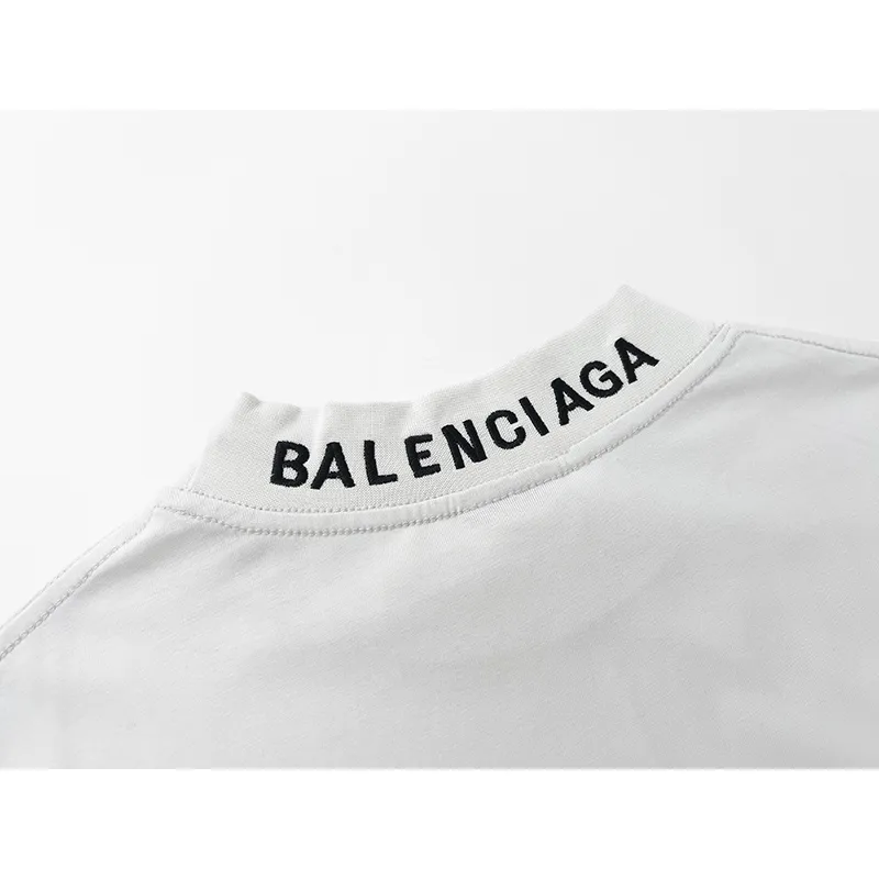Balenciaga T-Shirt KT2355