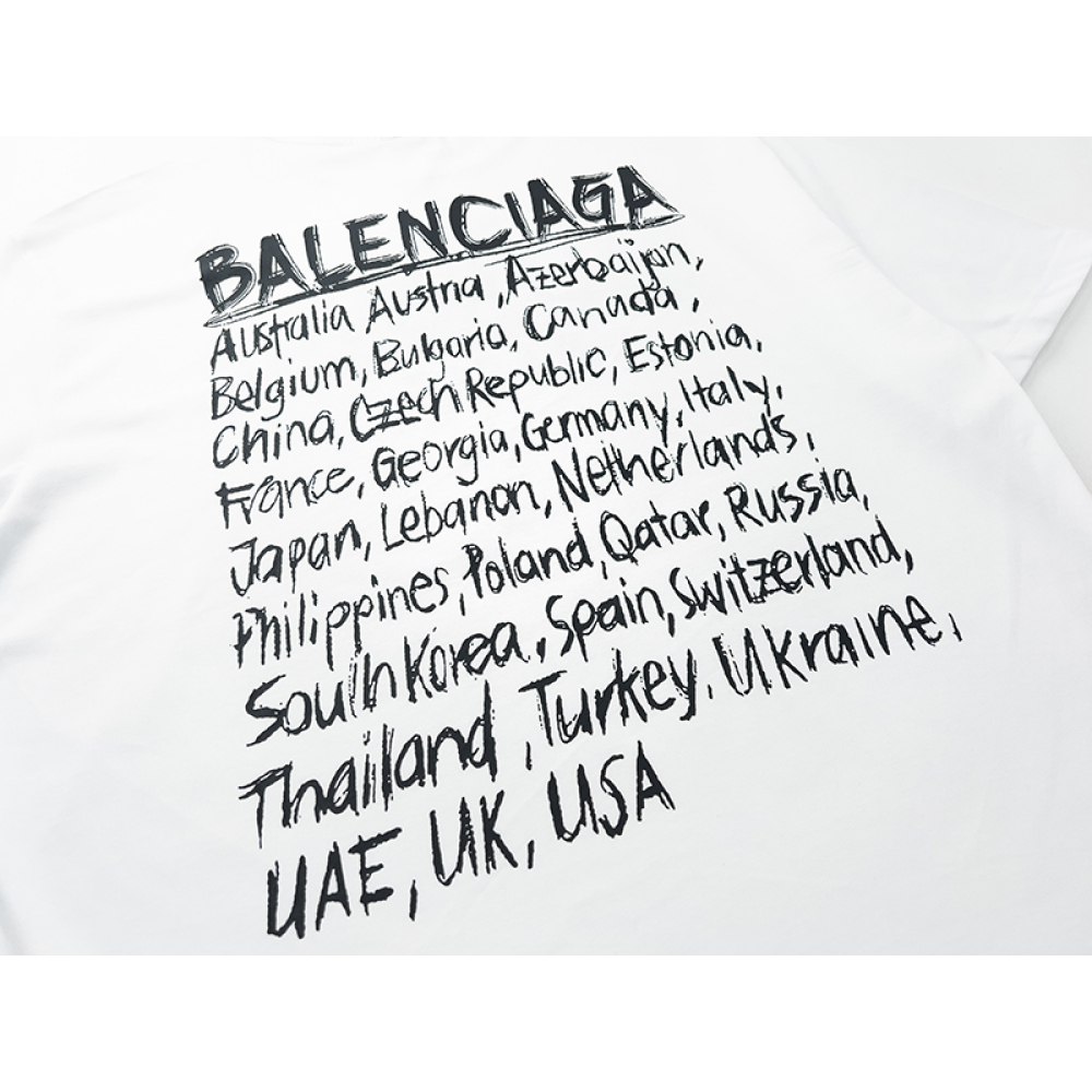 Balenciaga T-Shirt KT2357