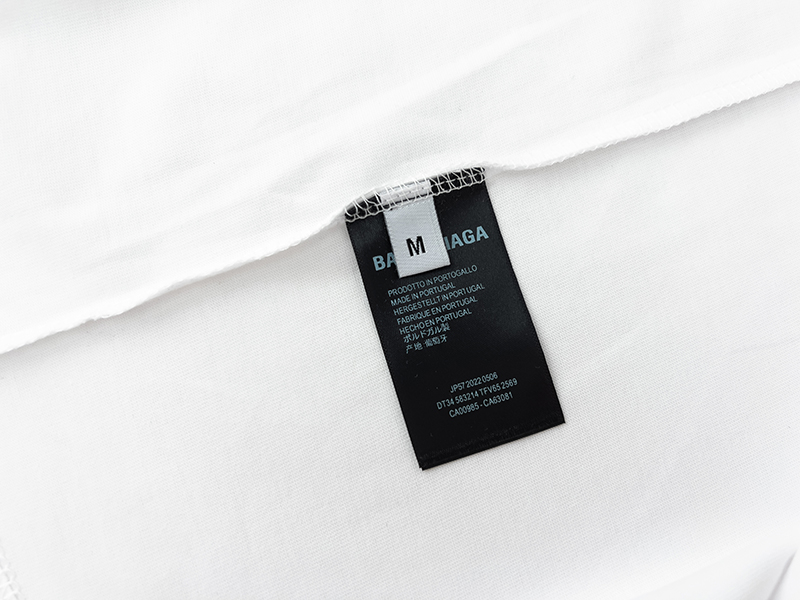 Balenciaga T-Shirt KT2357