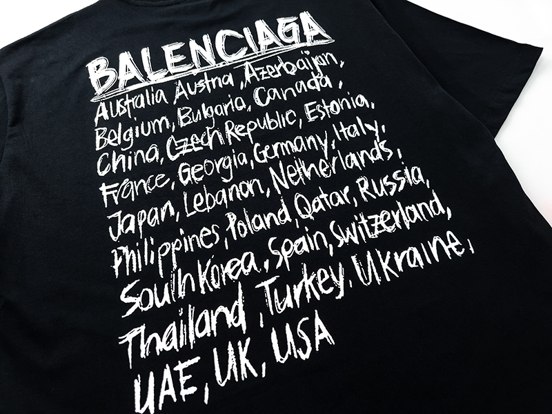 Balenciaga T-Shirt KT2357