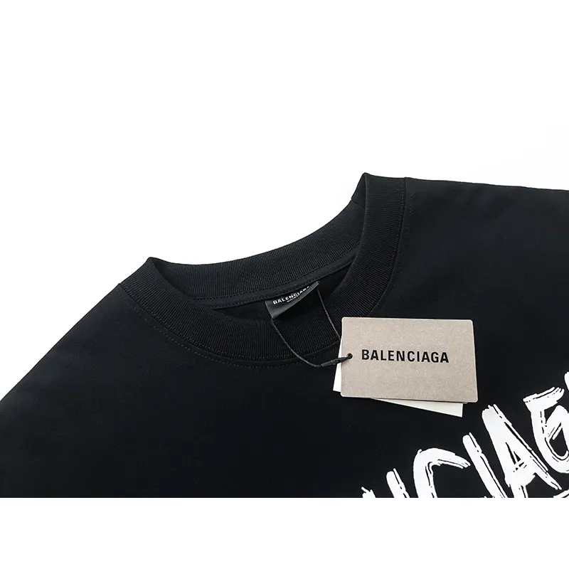 Balenciaga T-Shirt KT2357