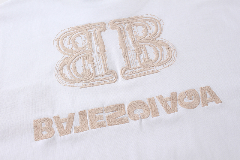 Balenciaga T-Shirt KT2360