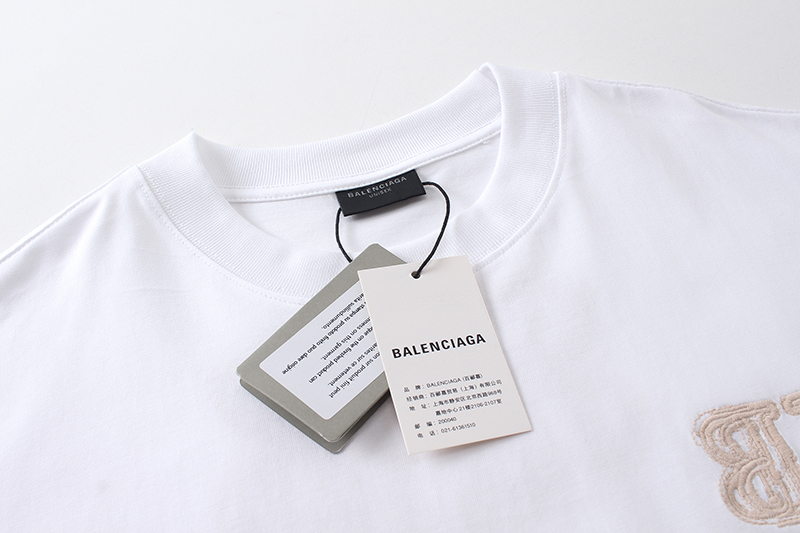 Balenciaga T-Shirt KT2360