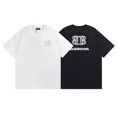 Balenciaga T-Shirt KT2360 01