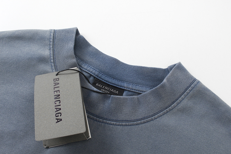 Balenciaga T-Shirt KT2395