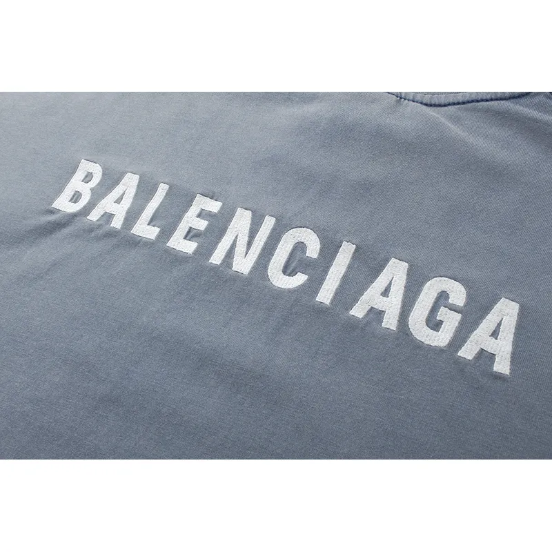 Balenciaga T-Shirt KT2395