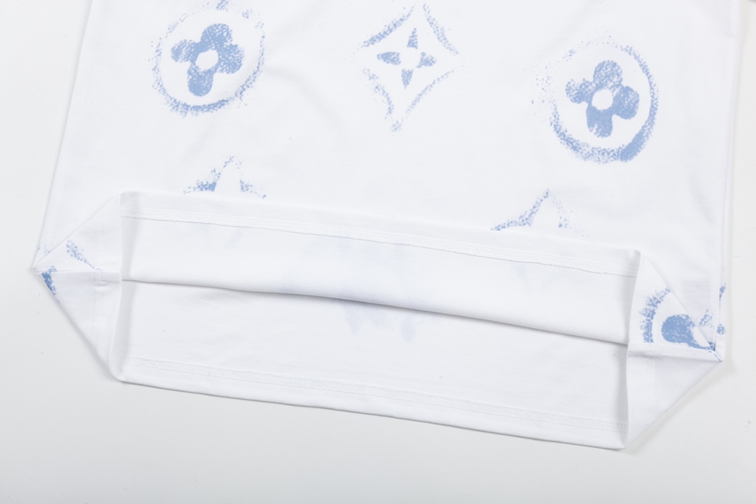 Louis Vuitton T-Shirt 198419