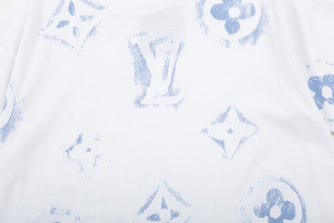 Louis Vuitton T-Shirt 198419