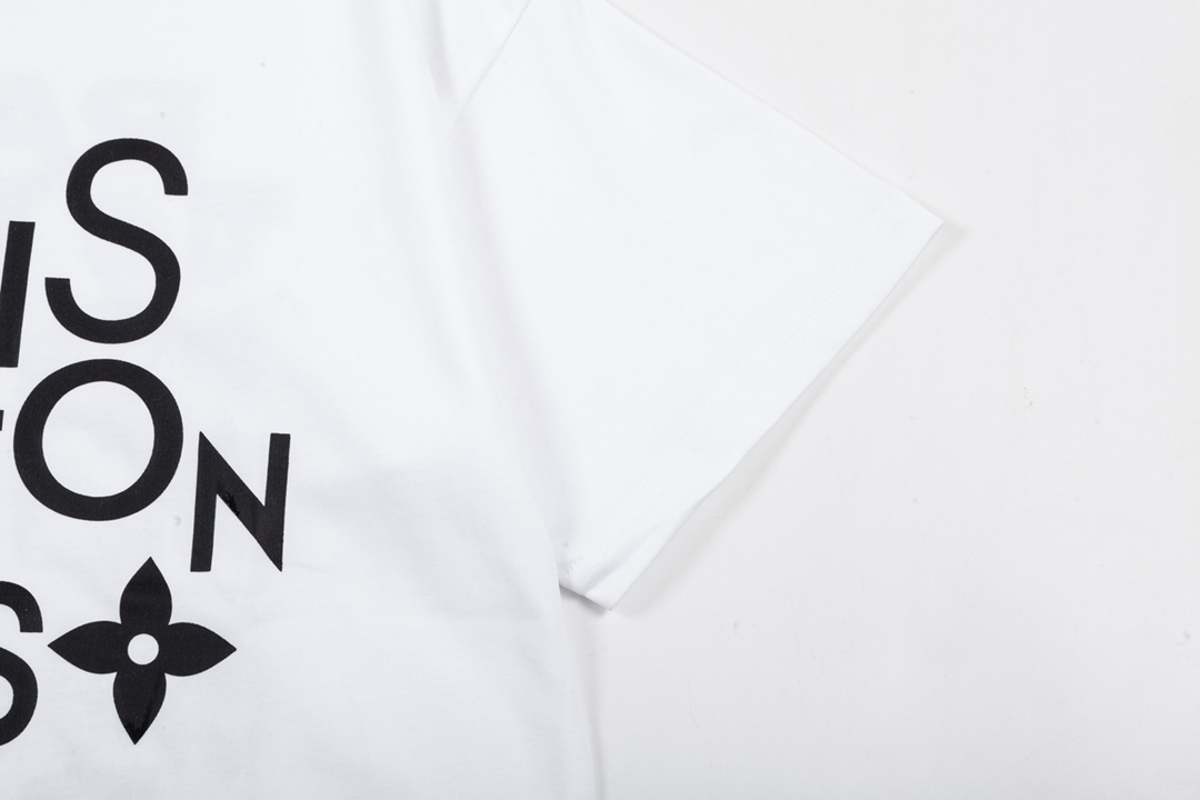 Louis Vuitton T-Shirt 198423