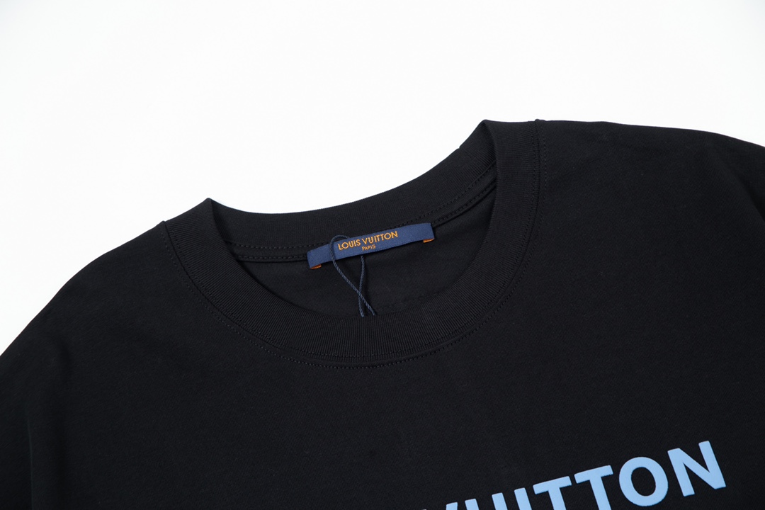 Louis Vuitton T-Shirt 198471