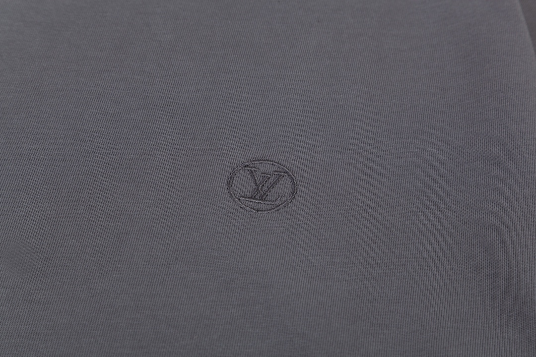 Louis Vuitton T-Shirt 203993