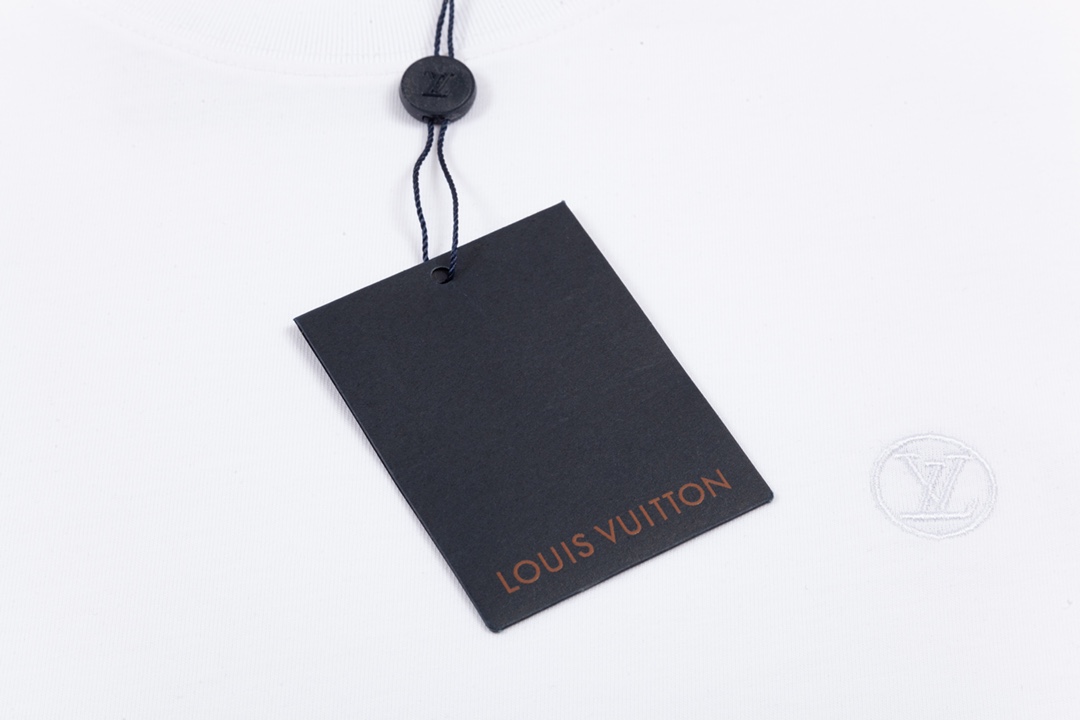 Louis Vuitton T-Shirt 203997