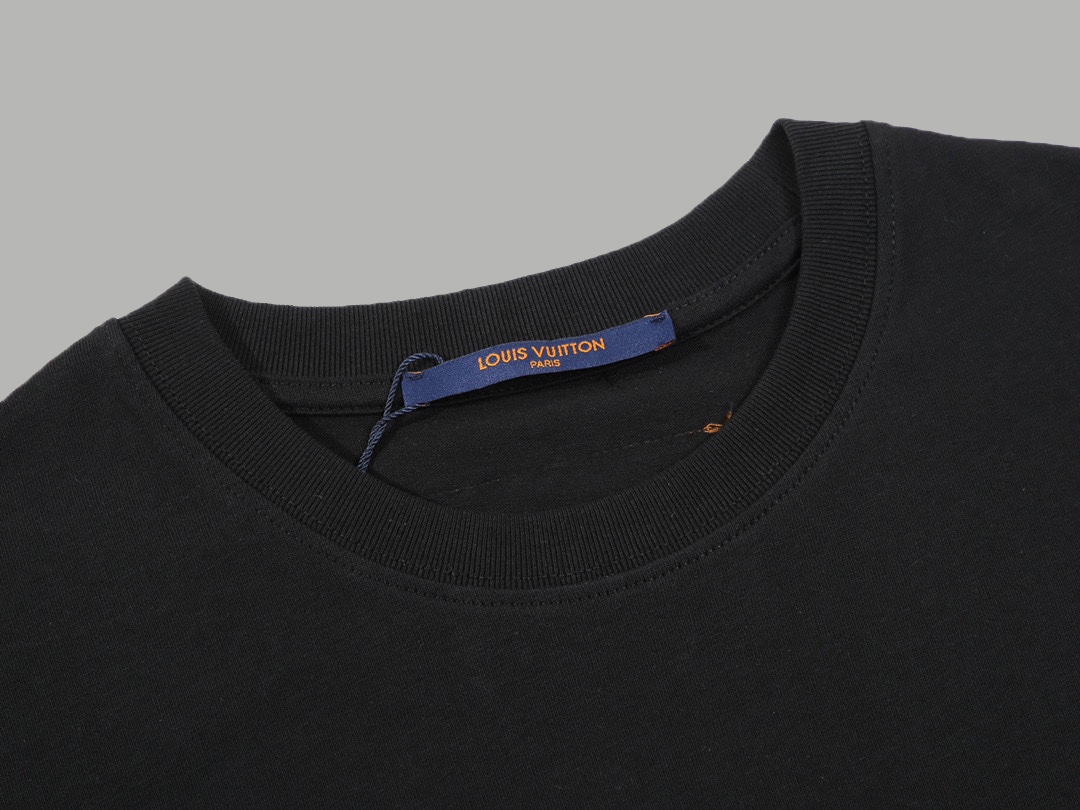 Louis Vuitton T-Shirt 204510