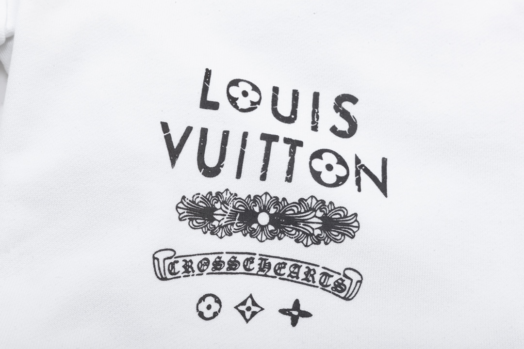 Louis Vuitton Shorts 204655