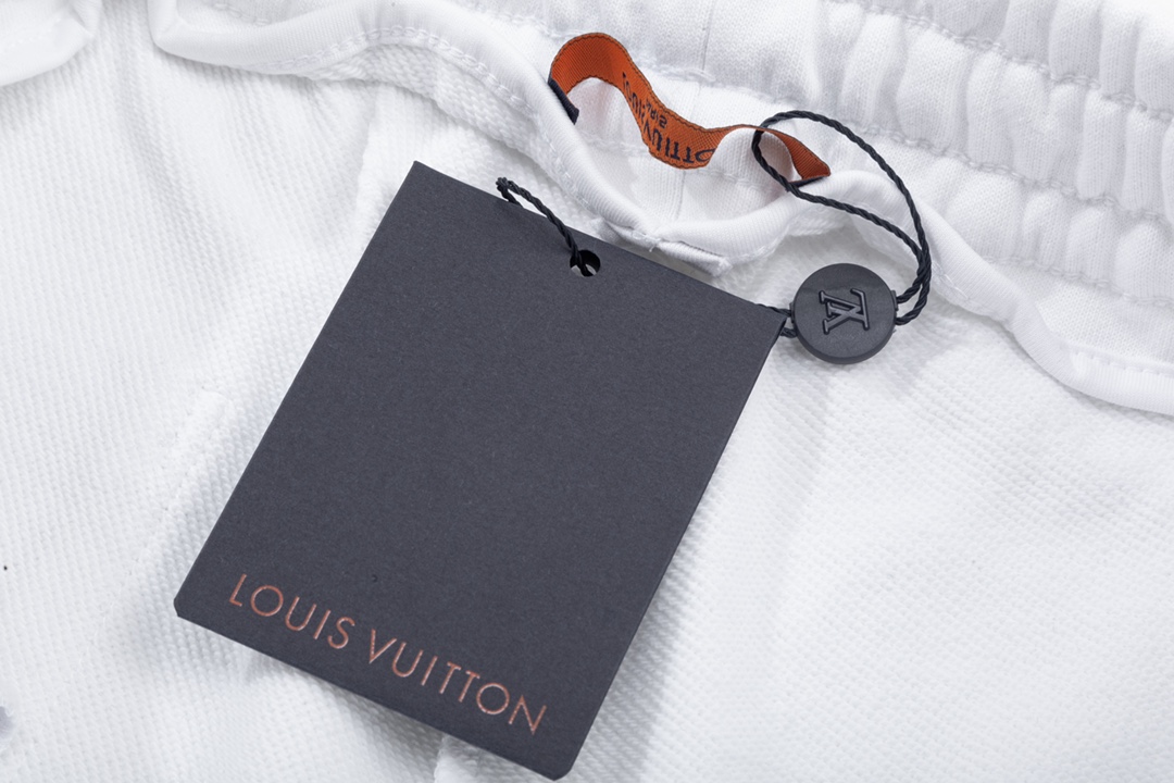 Louis Vuitton Shorts 204655
