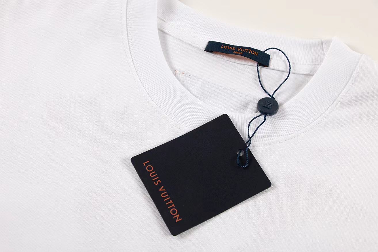 Louis Vuitton T-Shirt 204756