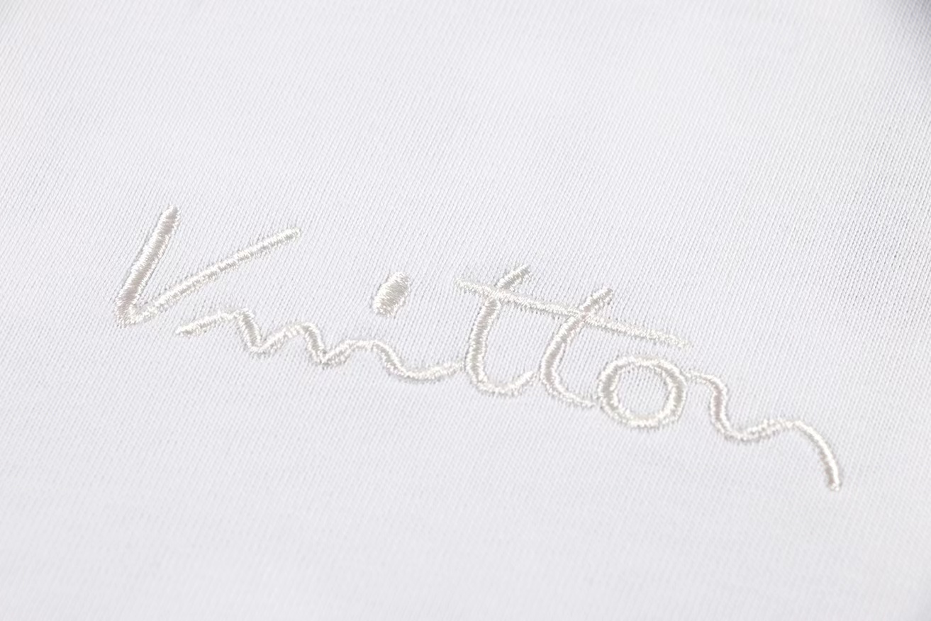 Louis Vuitton T-Shirt 204765