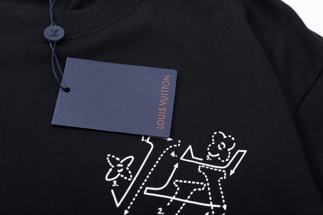 Louis Vuitton T-Shirt 204851