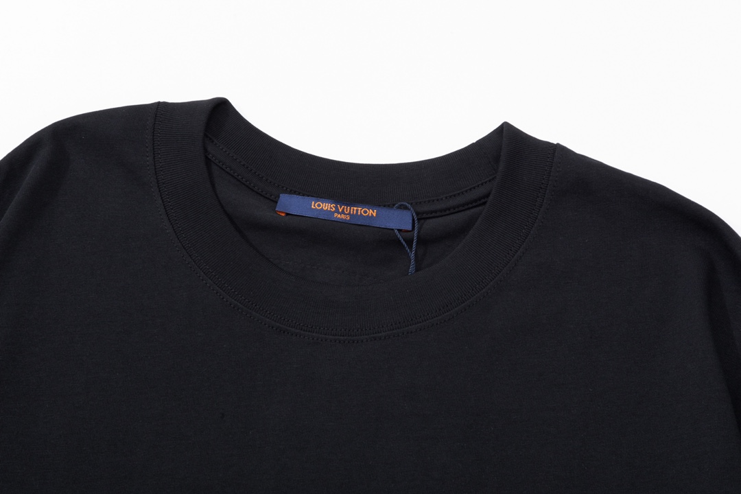 Louis Vuitton T-Shirt 204851