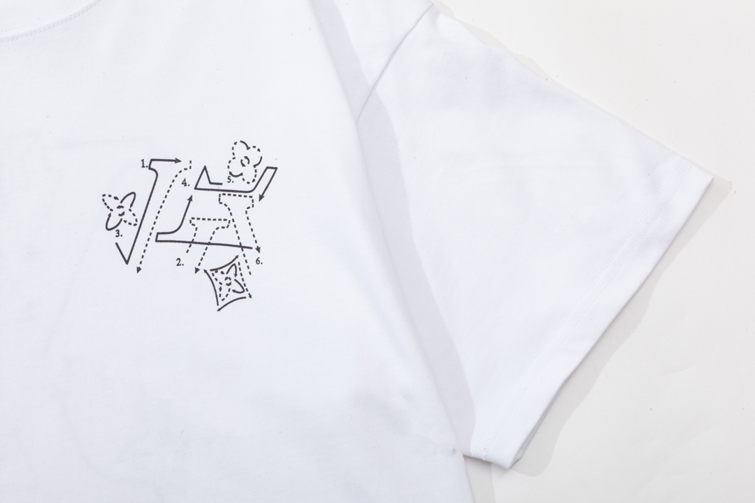 Louis Vuitton T-Shirt 204853