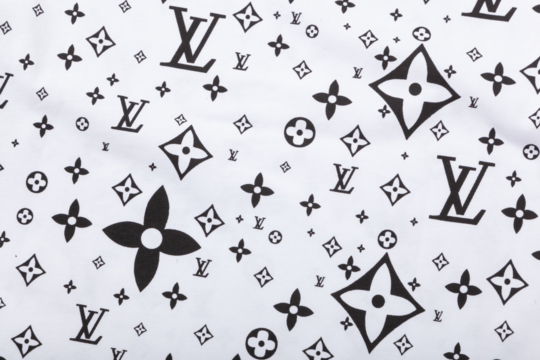 Louis Vuitton T-Shirt 204858