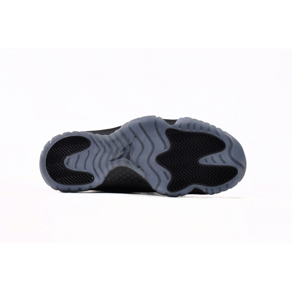 LJR Batch  Air Jordan 11 Retro Cap and Gown 378037-005