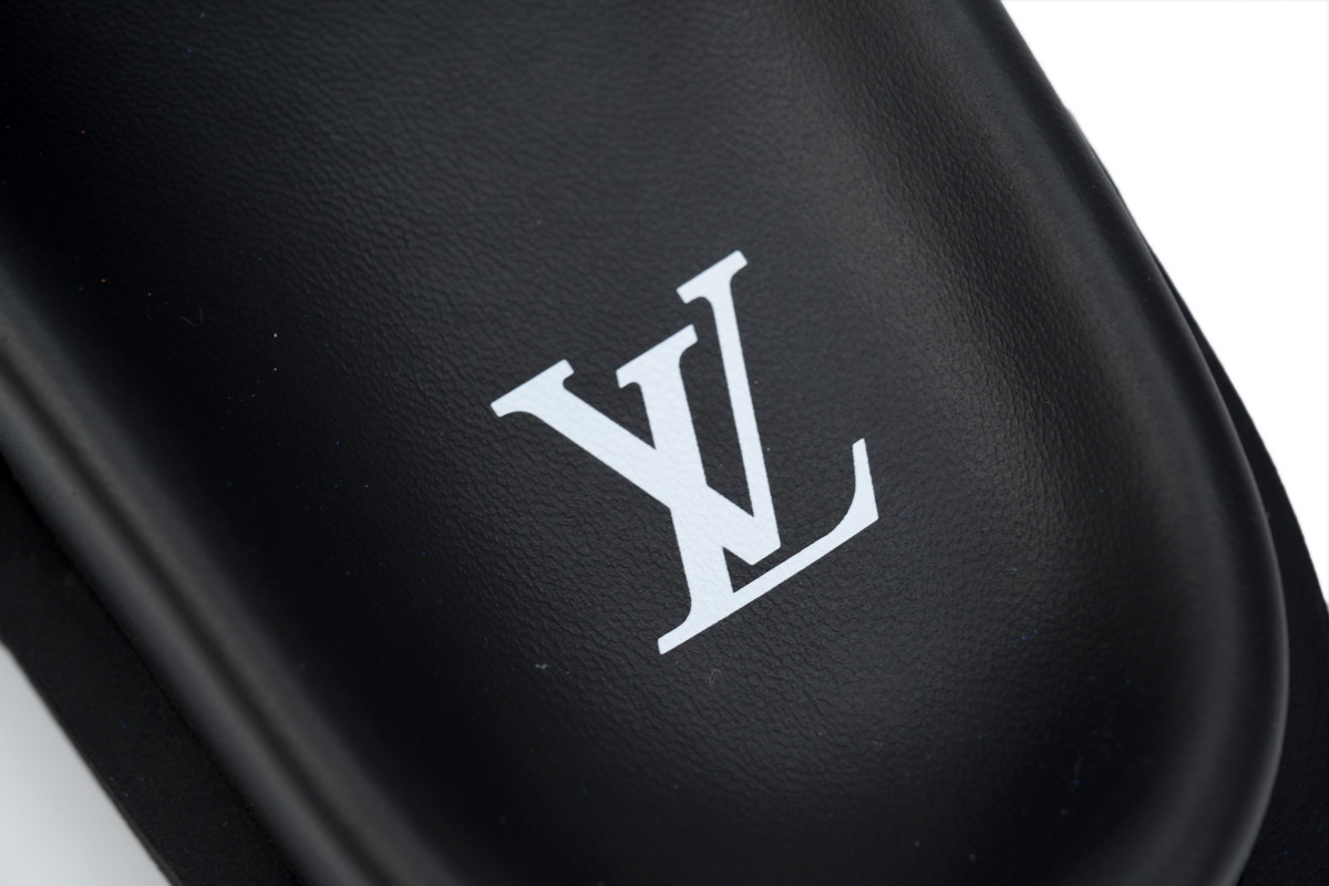 LOUIS VUITTON Miami black pattern