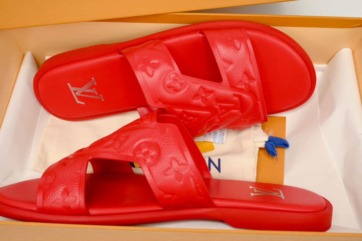 LOUIS VUITTON Oasis Red Embossing