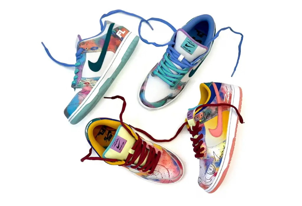 LJR Batch Nike SB Dunk Low Futura Laboratories Sunblush (Friends and Family) HF6061-700