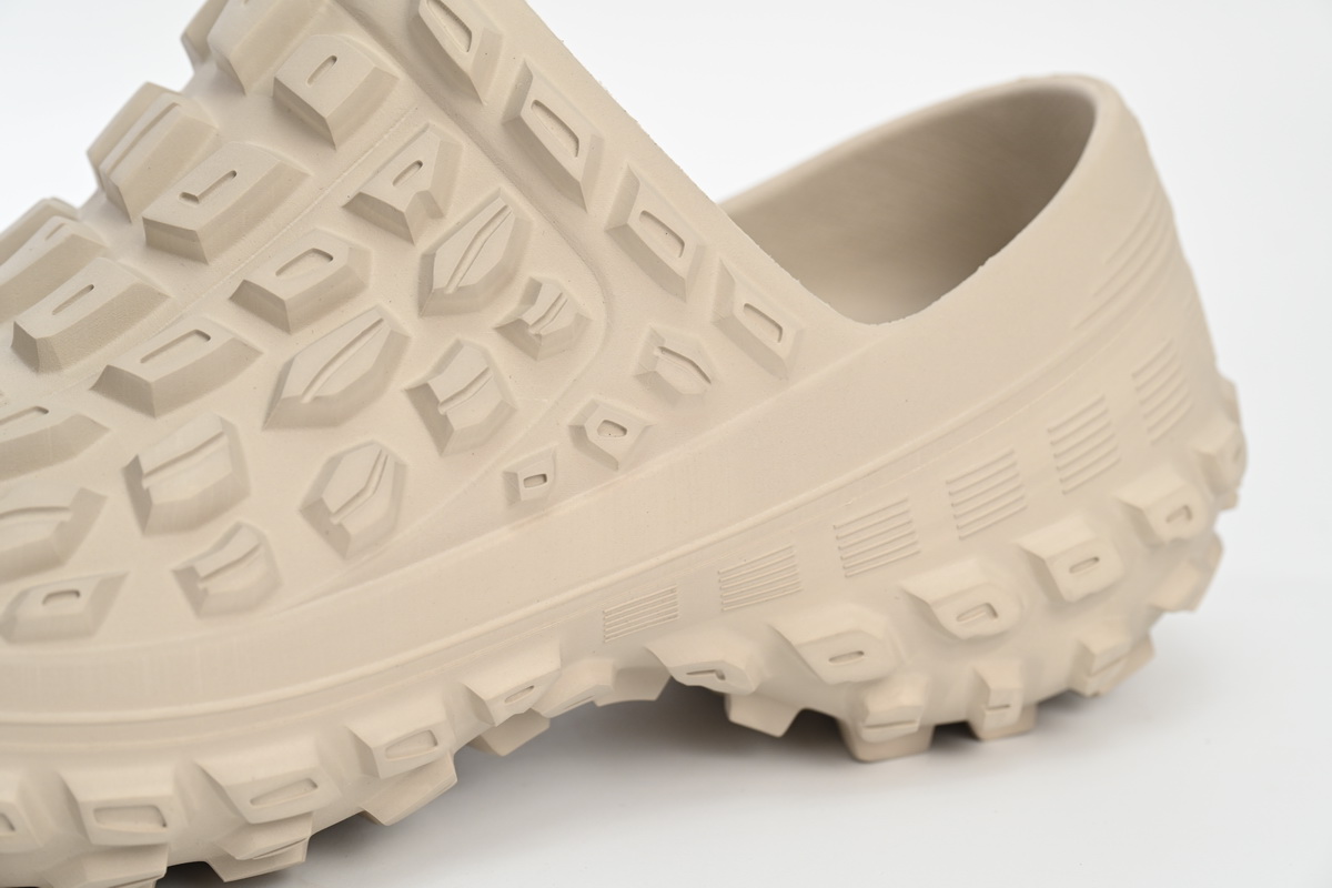 Balenciaga Defender Rice White 735250 W3CV2 9700