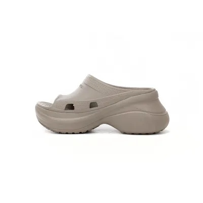 BALENCIAGA Pool Crocs Beige 677386 W1S8E 2500 01