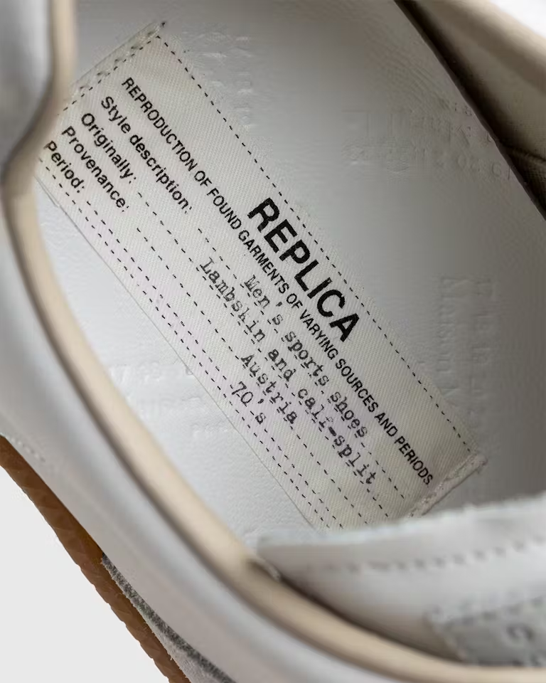Maison Margiela Maison Margiela Replica Lace-Up Sneakers S57WS0240P1892