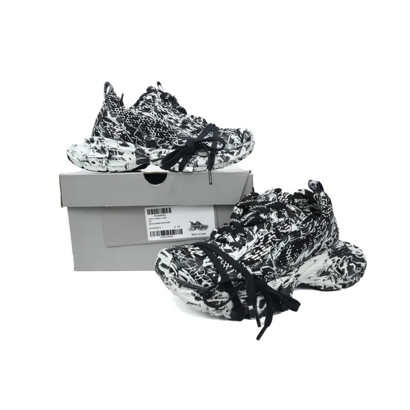 Balenciaga 3XL Sneaker Luminous Black Graffiti 734731 W3XDC 0236