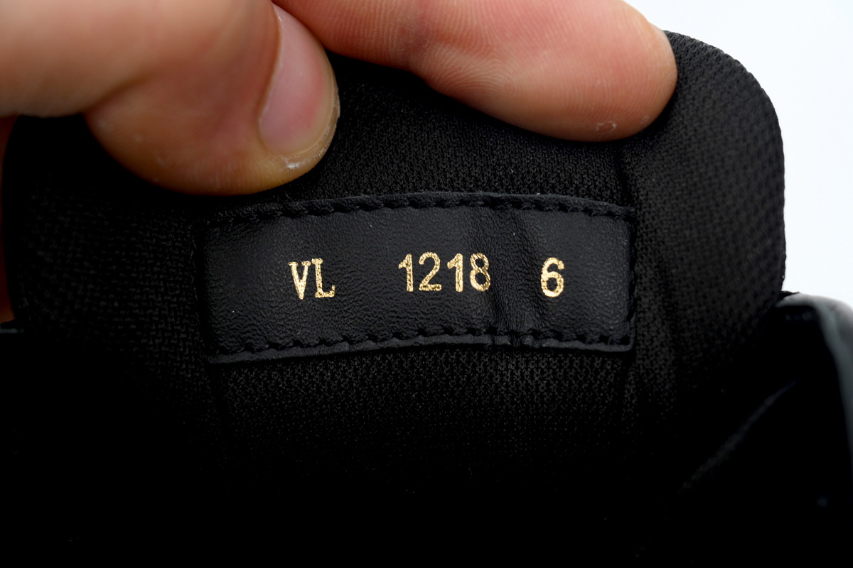 Louis Vuitton Trainer Sneaker Alligator Leather All Black