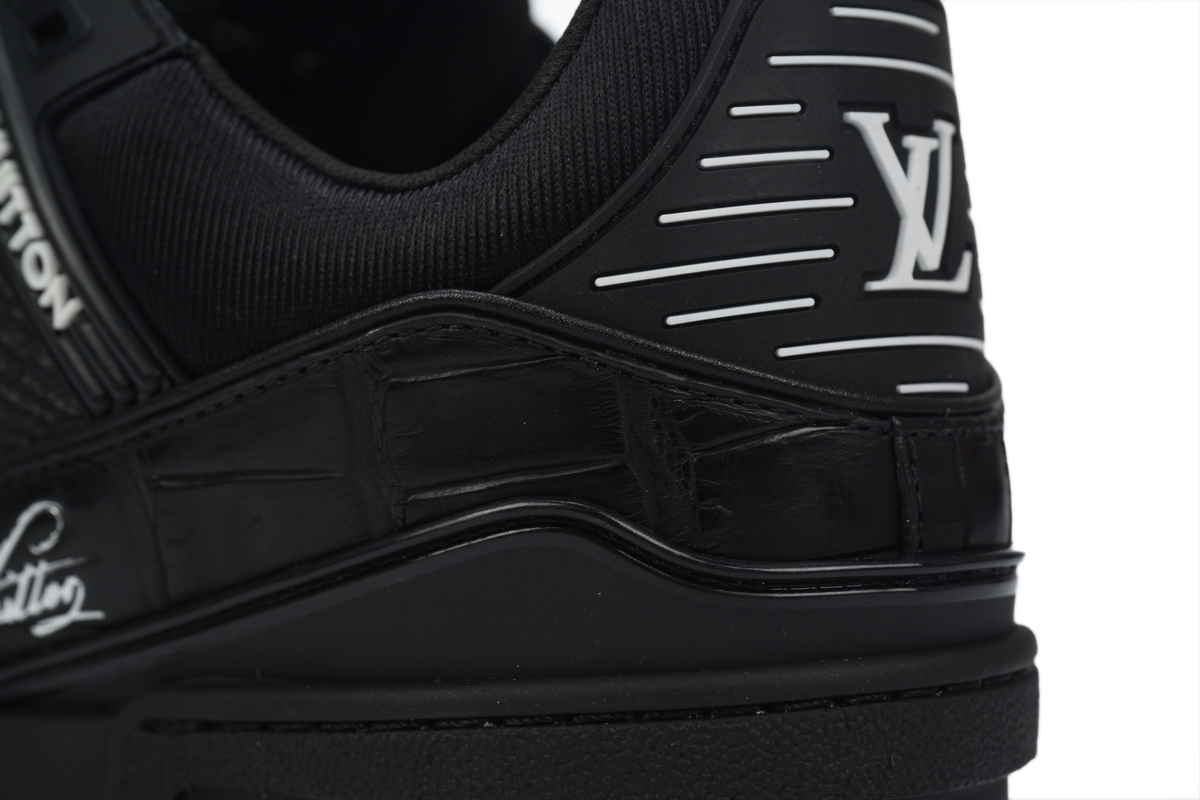 Louis Vuitton Trainer Sneaker Alligator Leather All Black