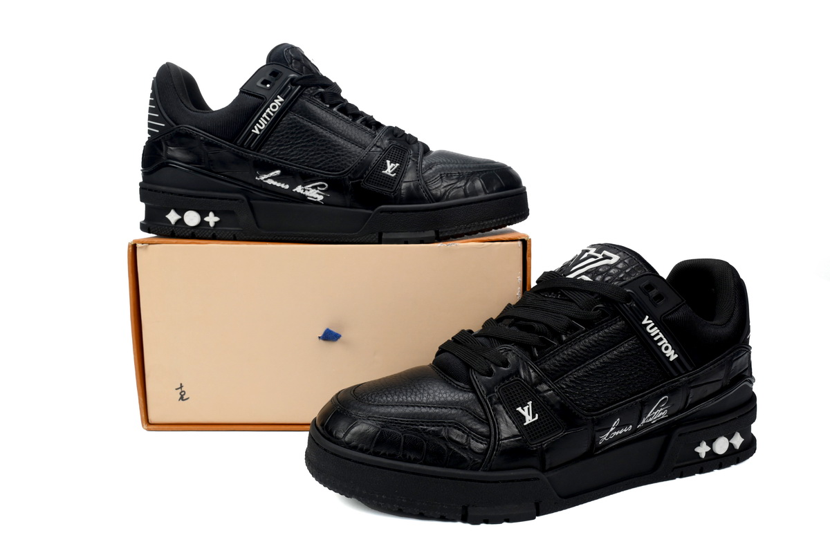 Louis Vuitton Trainer Sneaker Alligator Leather Black