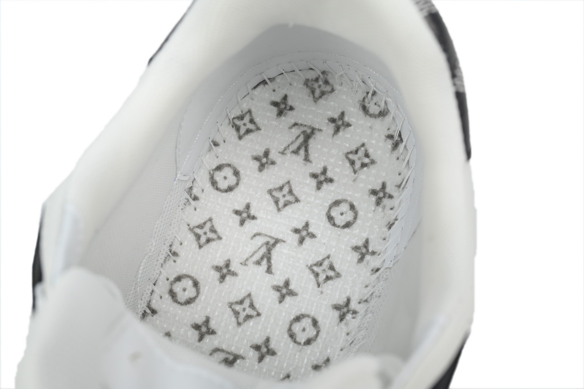 Louis Vuitton Trainer Sneaker Golf White Black