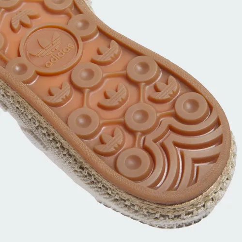 Adidas Gazelle x Blackpink’s JENNIE Debuts the CLOT